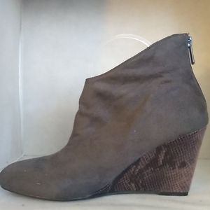 Impo Tabitha Stretch Suede Ankle Booties